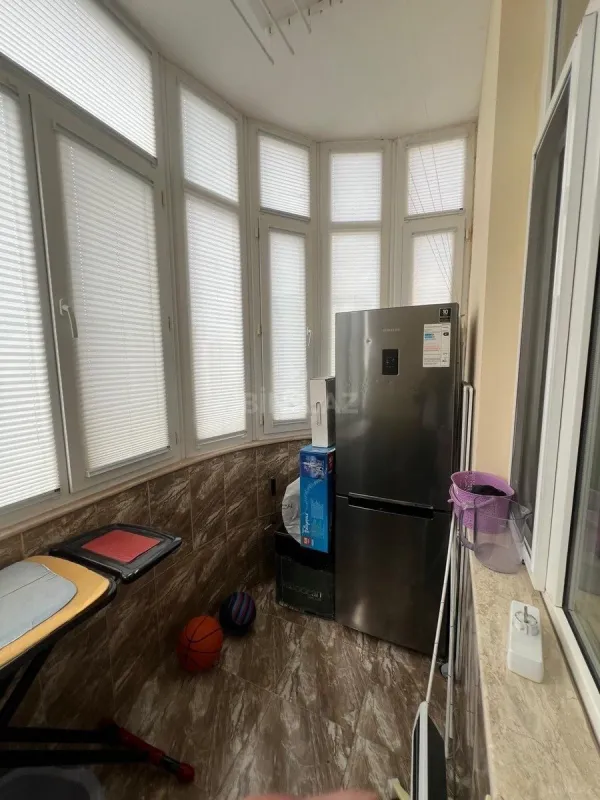Satılır 3 otaqlı mənzil 150 m²