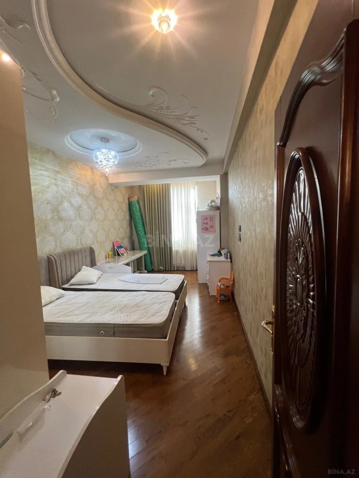 Satılır 3 otaqlı mənzil 150 m²