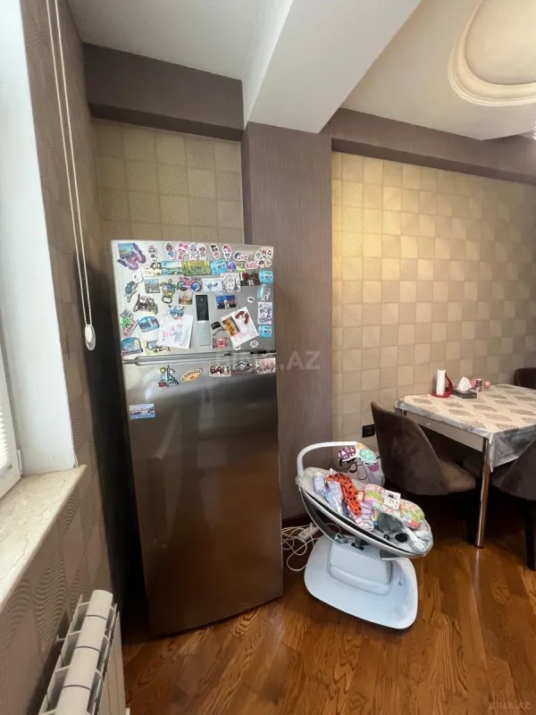 Satılır 3 otaqlı mənzil 150 m²