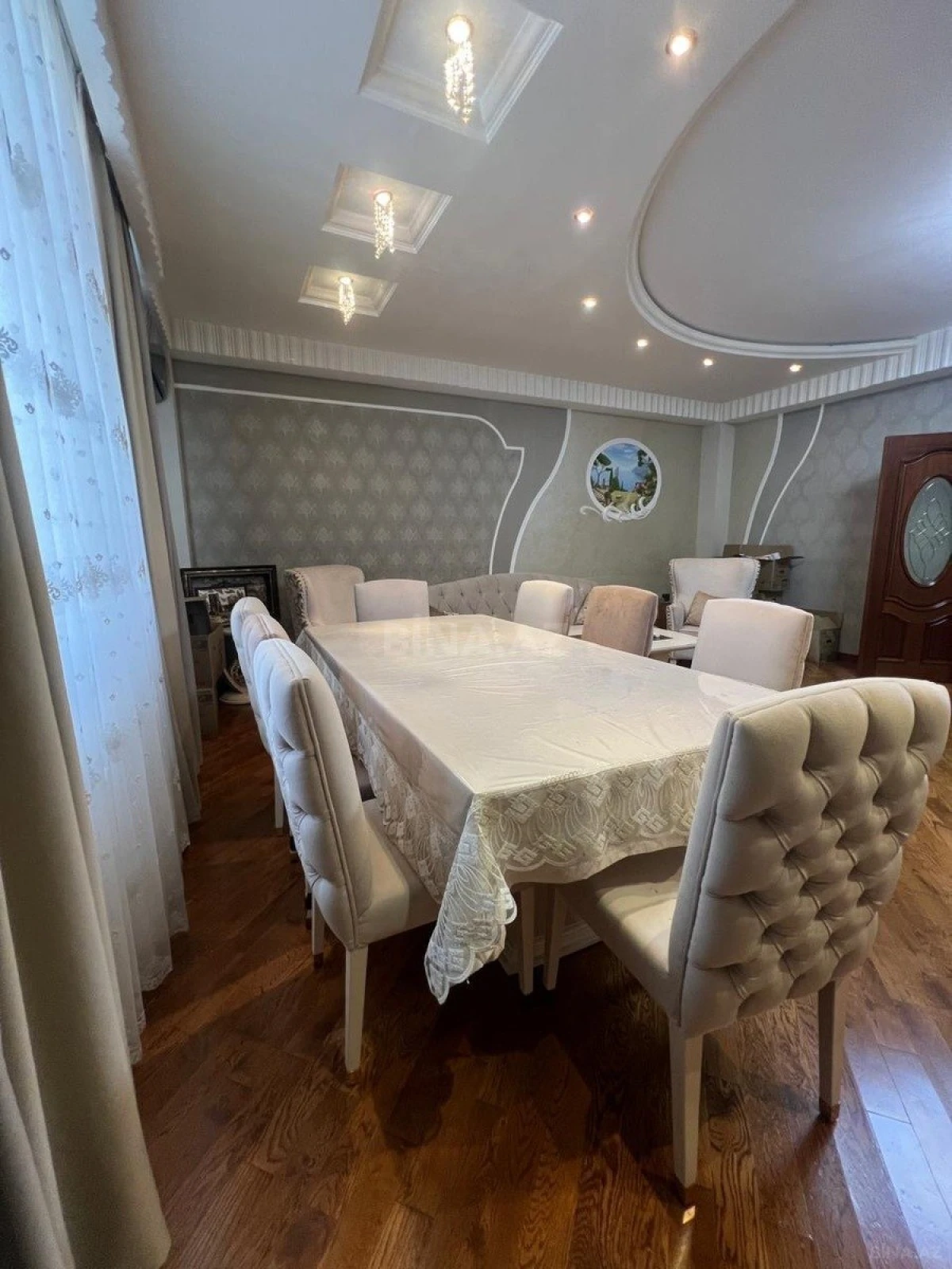 Satılır 3 otaqlı mənzil 150 m²