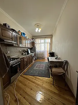 Satılır 2 otaqlı mənzil 84 m²