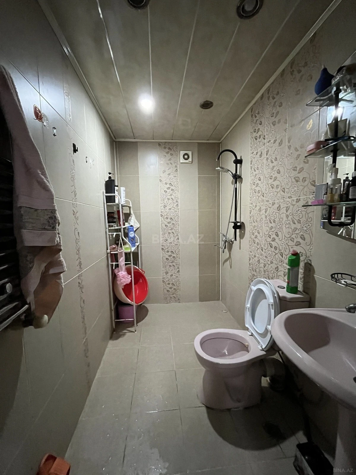 Satılır 2 otaqlı mənzil 84 m²