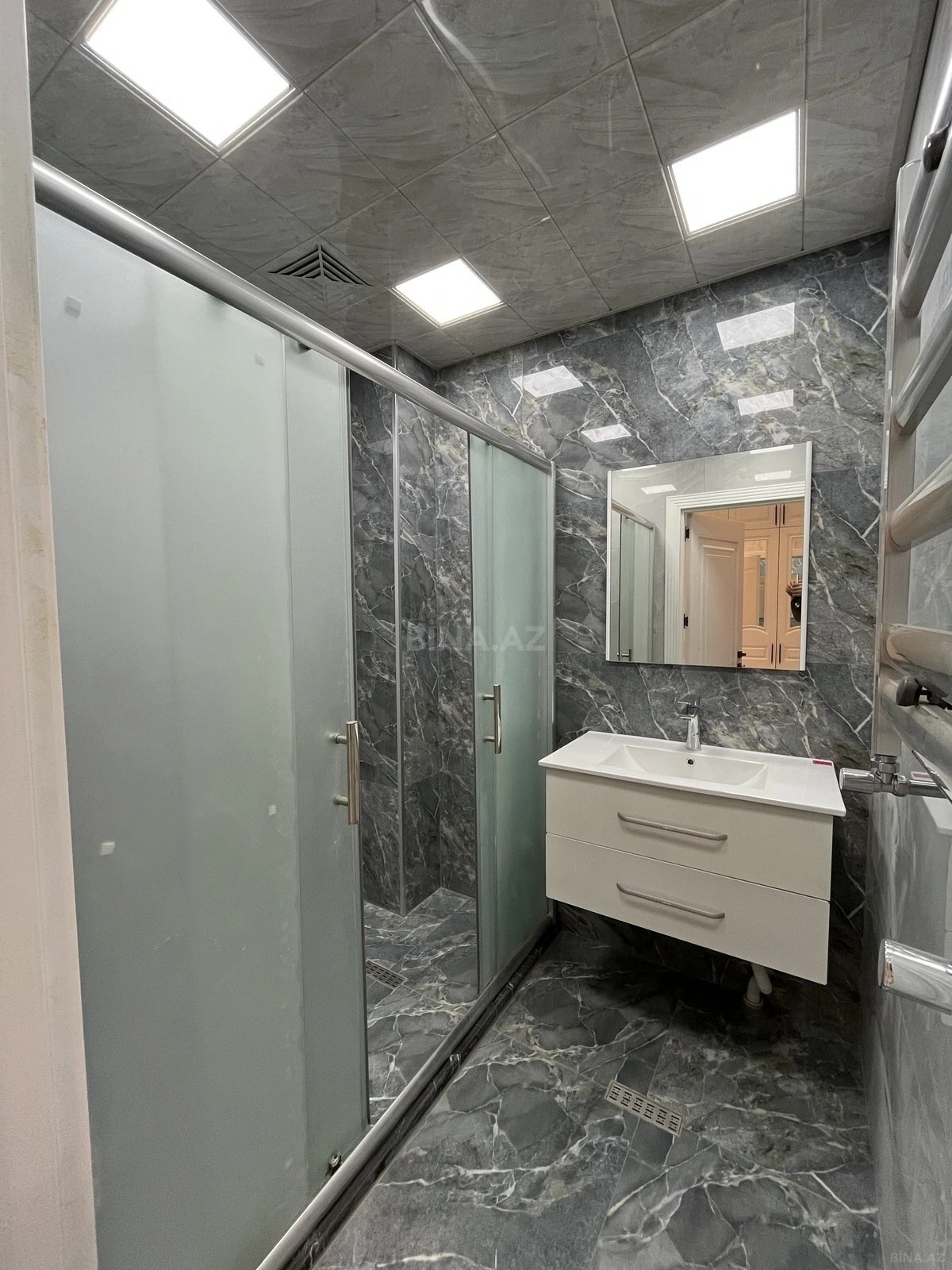 Satılır 3 otaqlı mənzil 85 m²