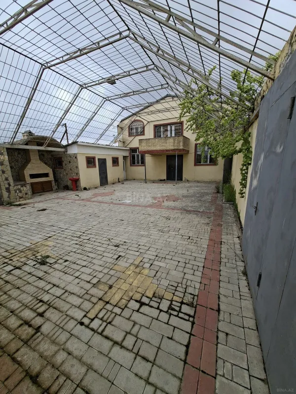 Satılır 4 otaqlı həyət evi 110 m²