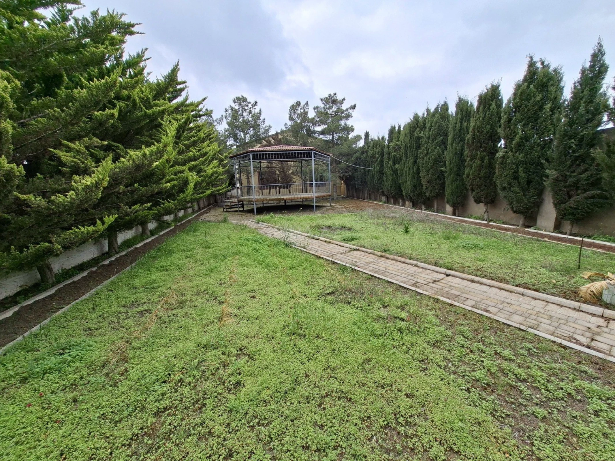 Satılır 4 otaqlı həyət evi 110 m²