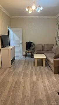 Kirayə verilir 2 otaqlı mənzil 35 m²
