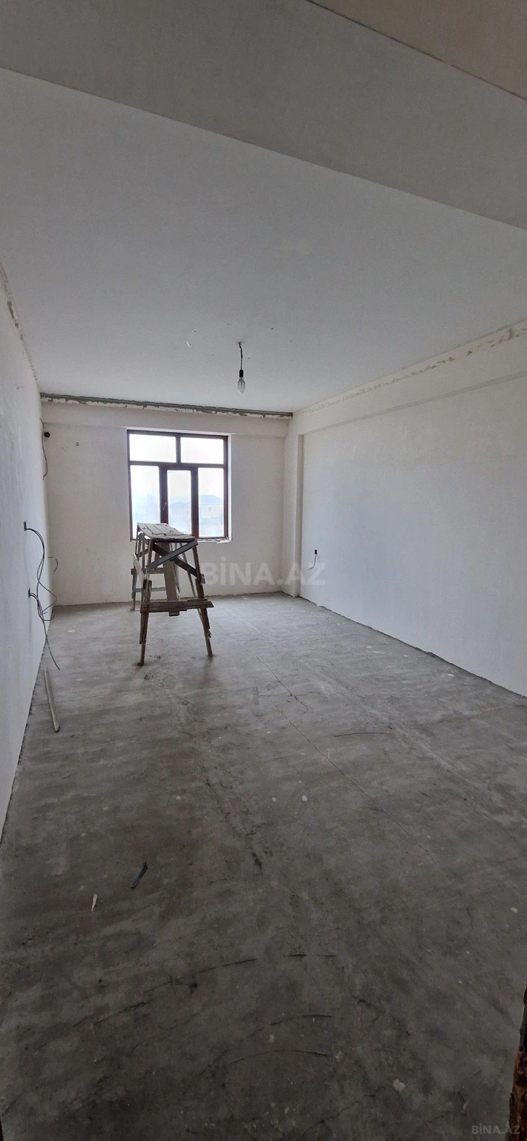Satılır 3 otaqlı mənzil 137 m²