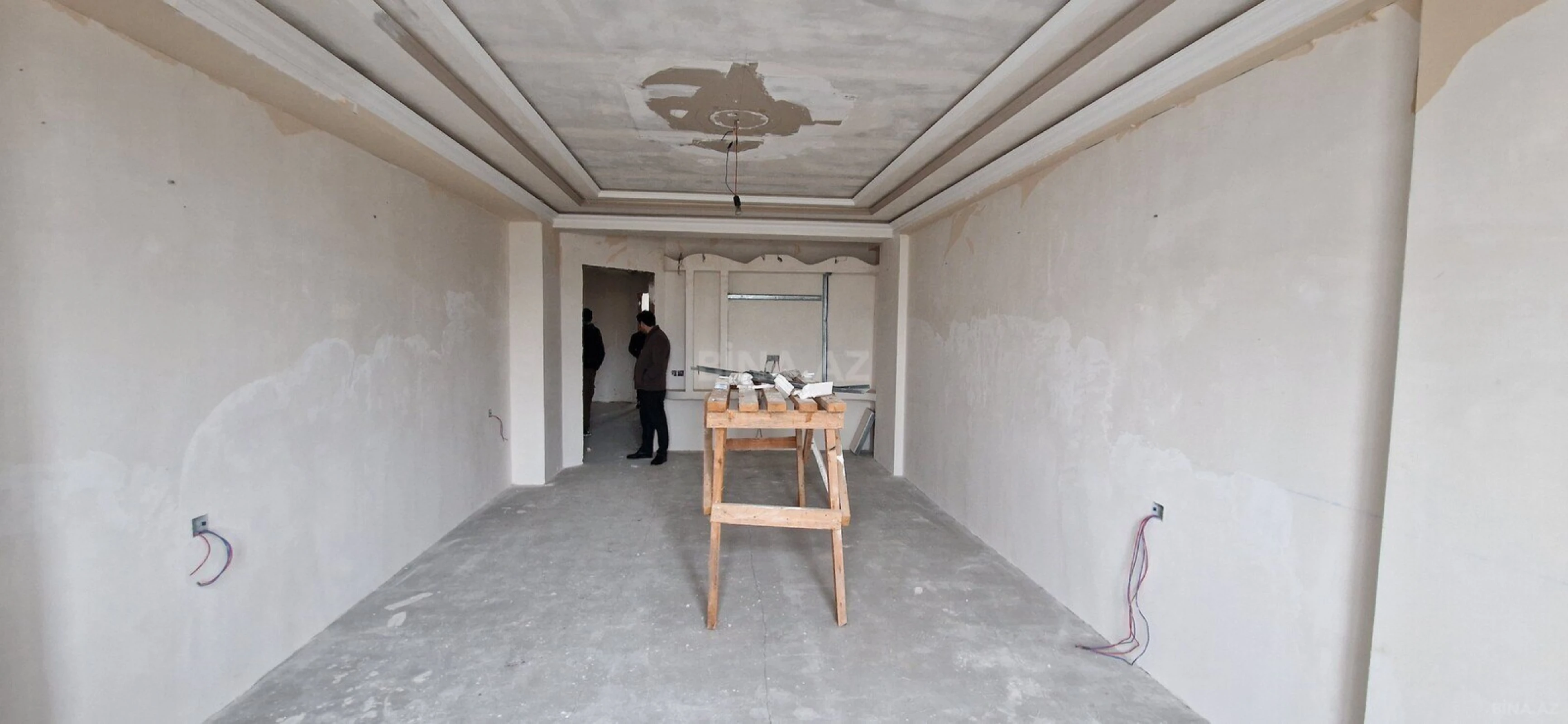 Satılır 3 otaqlı mənzil 137 m²