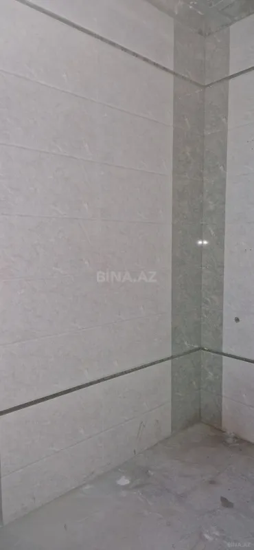 Satılır 3 otaqlı mənzil 137 m²