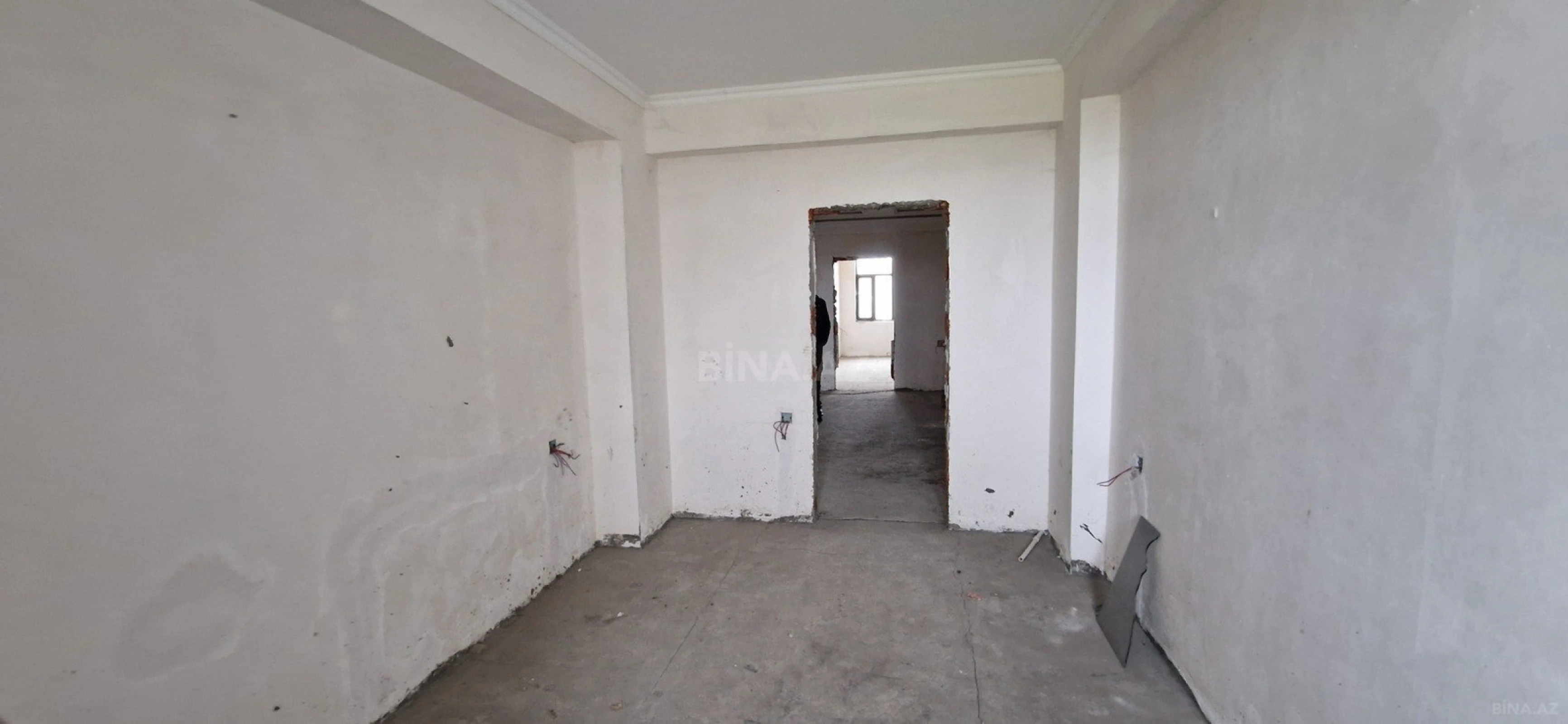 Satılır 3 otaqlı mənzil 137 m²