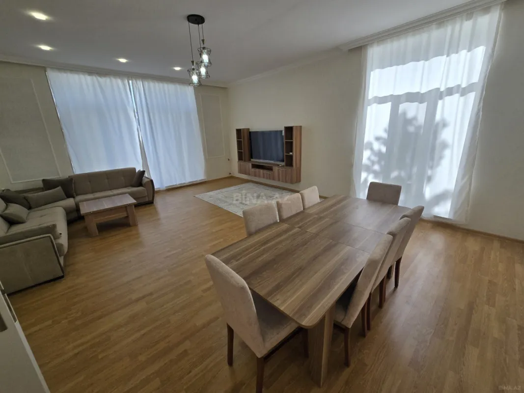 Kirayə verilir 5 otaqlı həyət evi 250 m²