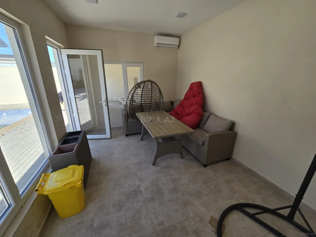 Kirayə verilir 5 otaqlı həyət evi 250 m²