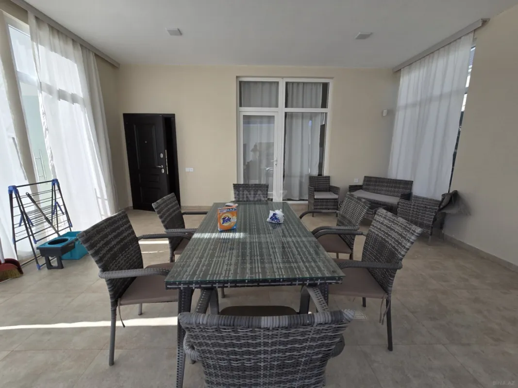 Kirayə verilir 5 otaqlı həyət evi 250 m²