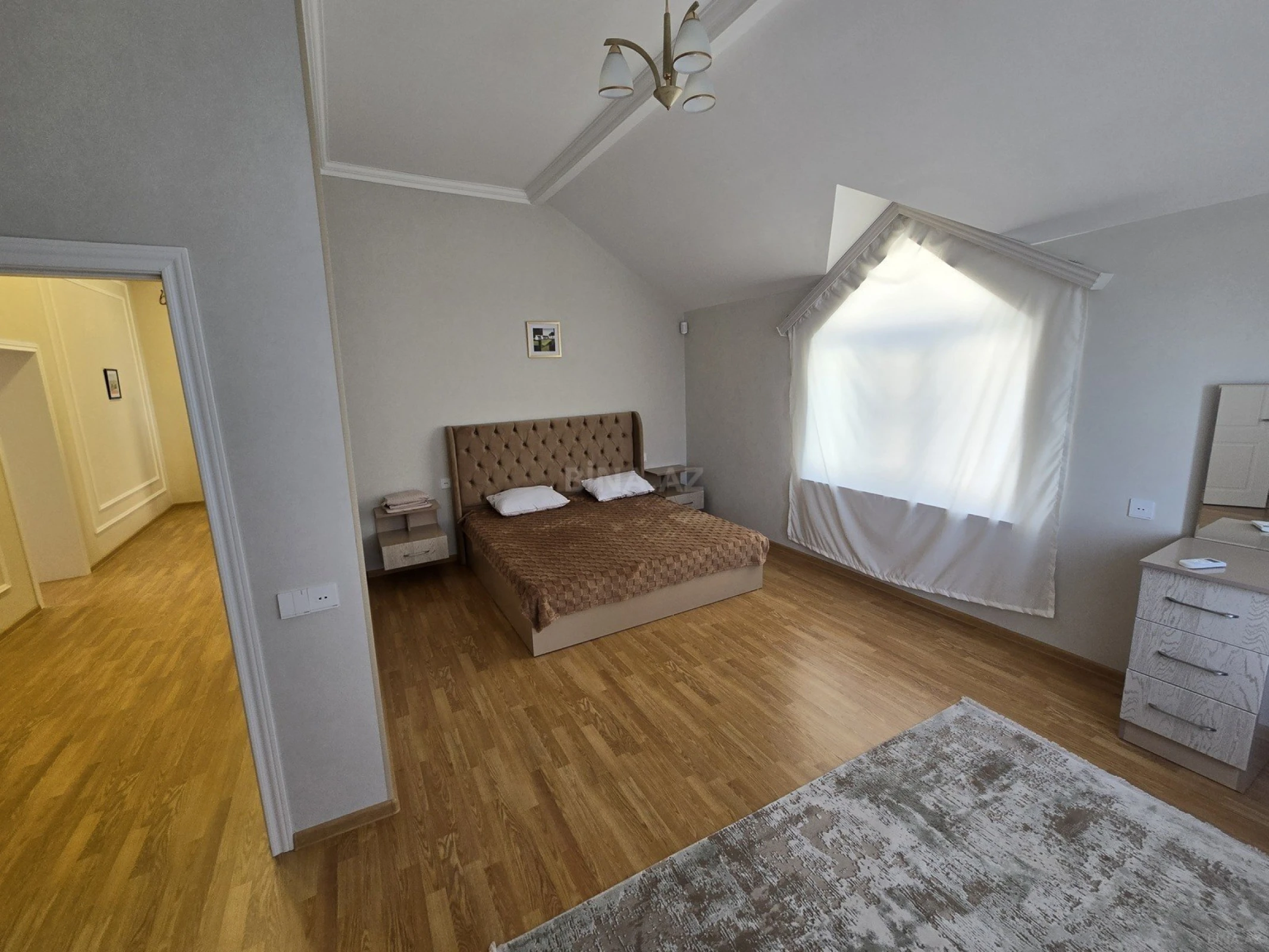 Kirayə verilir 5 otaqlı həyət evi 250 m²