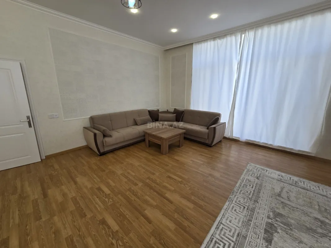 Kirayə verilir 5 otaqlı həyət evi 250 m²