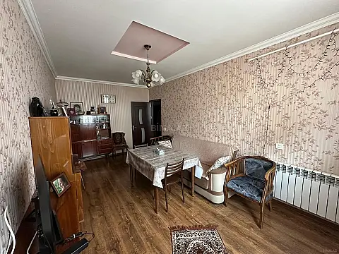 Satılır 2 otaqlı mənzil 56 m²
