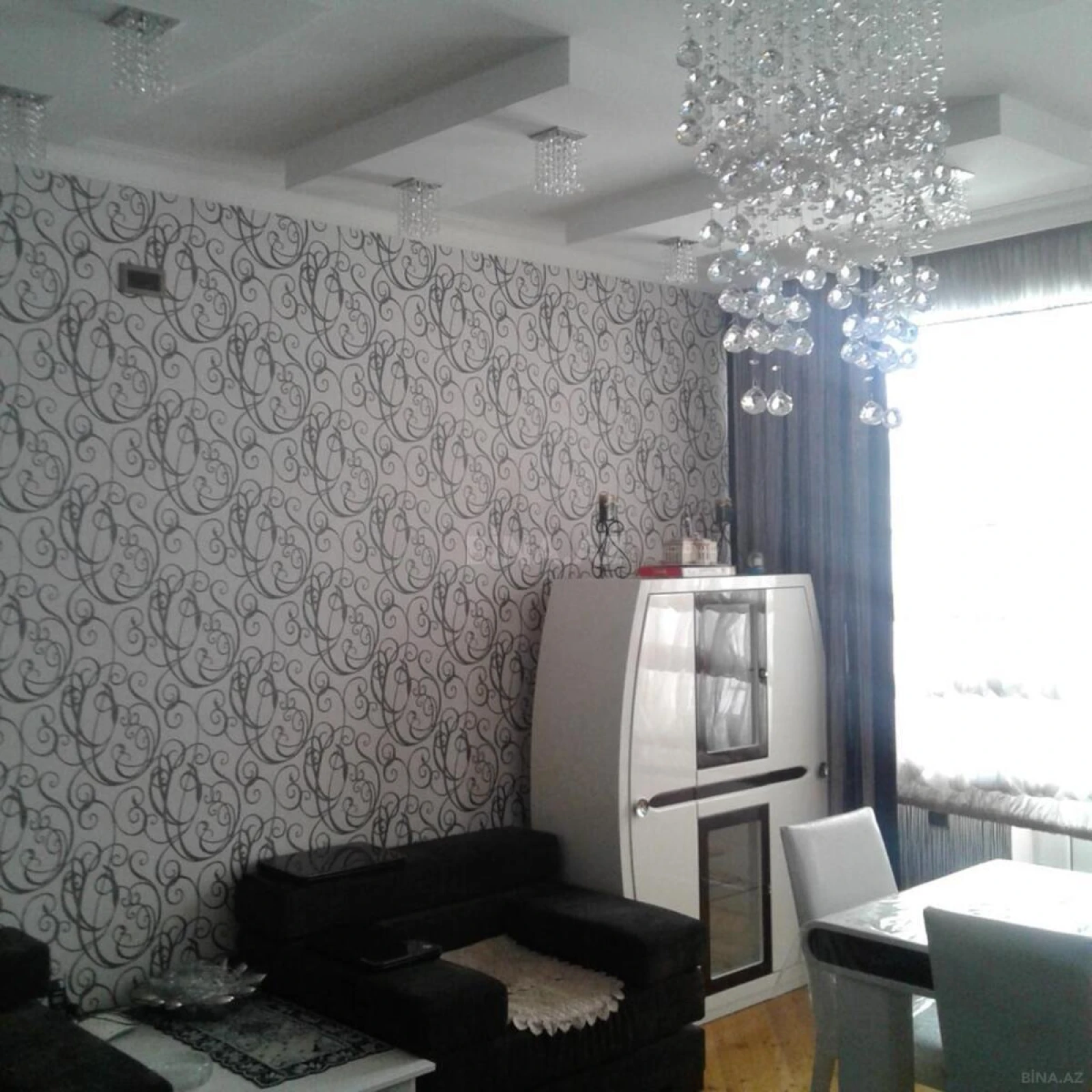 Satılır 3 otaqlı mənzil 120 m²