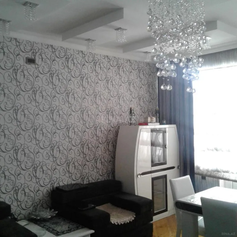 Satılır 3 otaqlı mənzil 120 m²