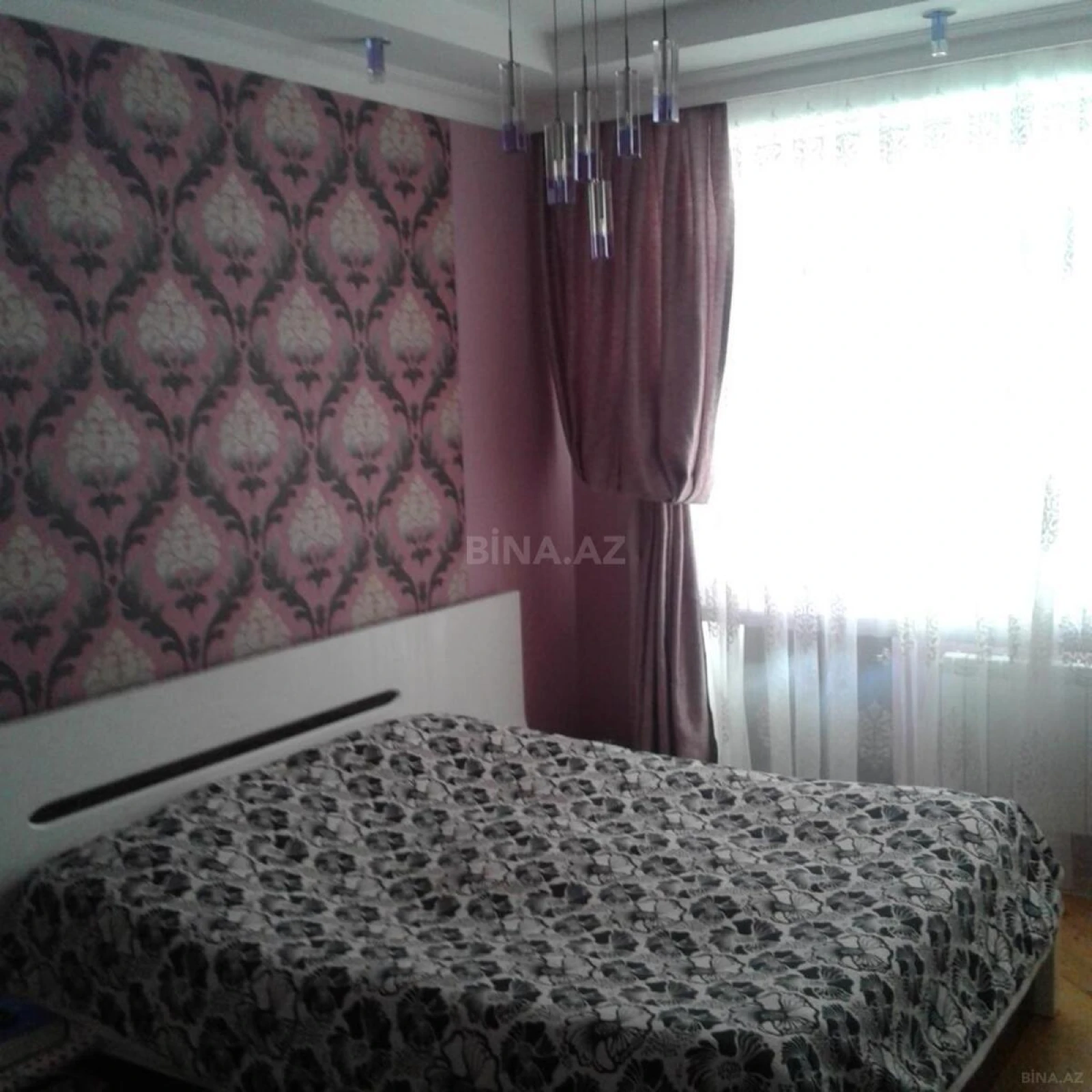 Satılır 3 otaqlı mənzil 120 m²