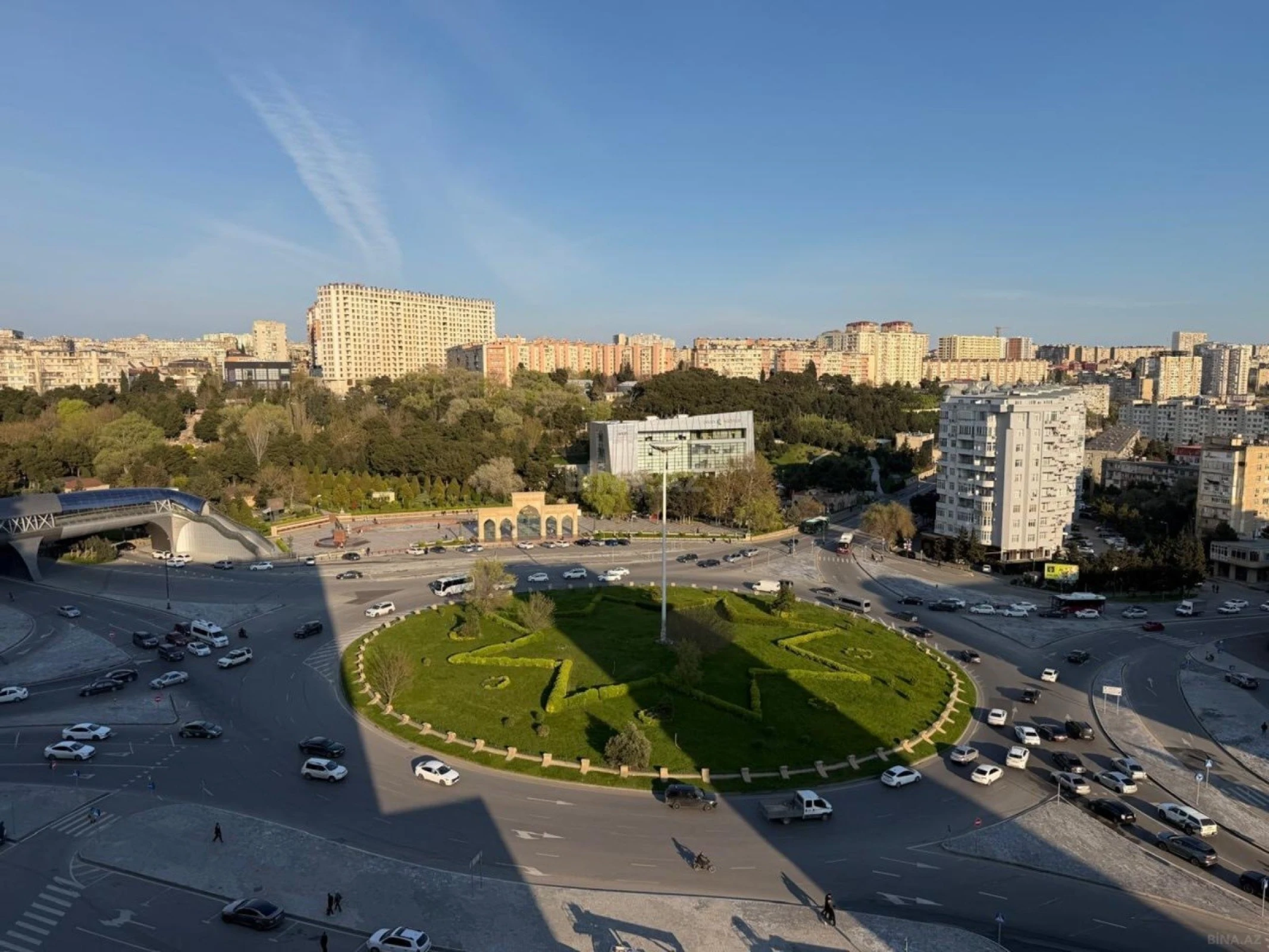 Kirayə verilir 2 otaqlı mənzil 100 m²