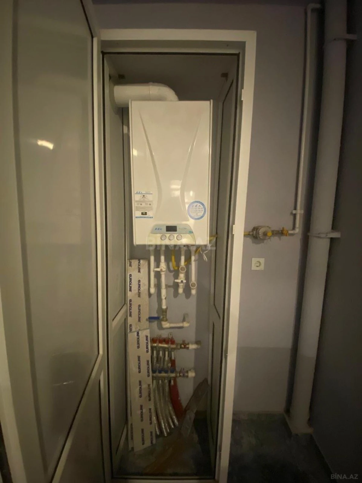 Kirayə verilir 2 otaqlı mənzil 100 m²