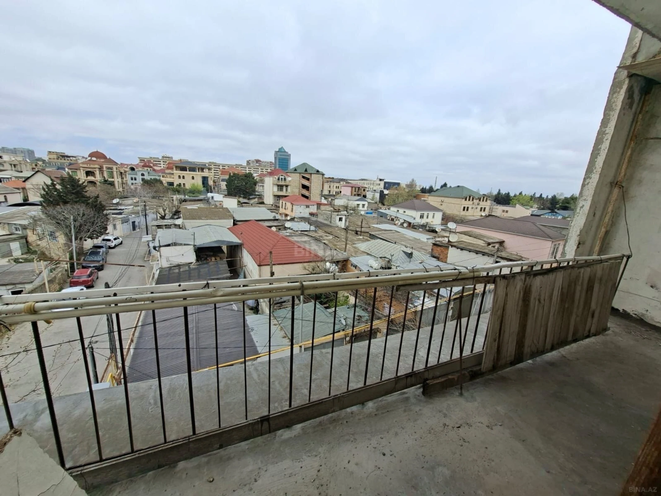 Satılır 1 otaqlı mənzil 42 m²