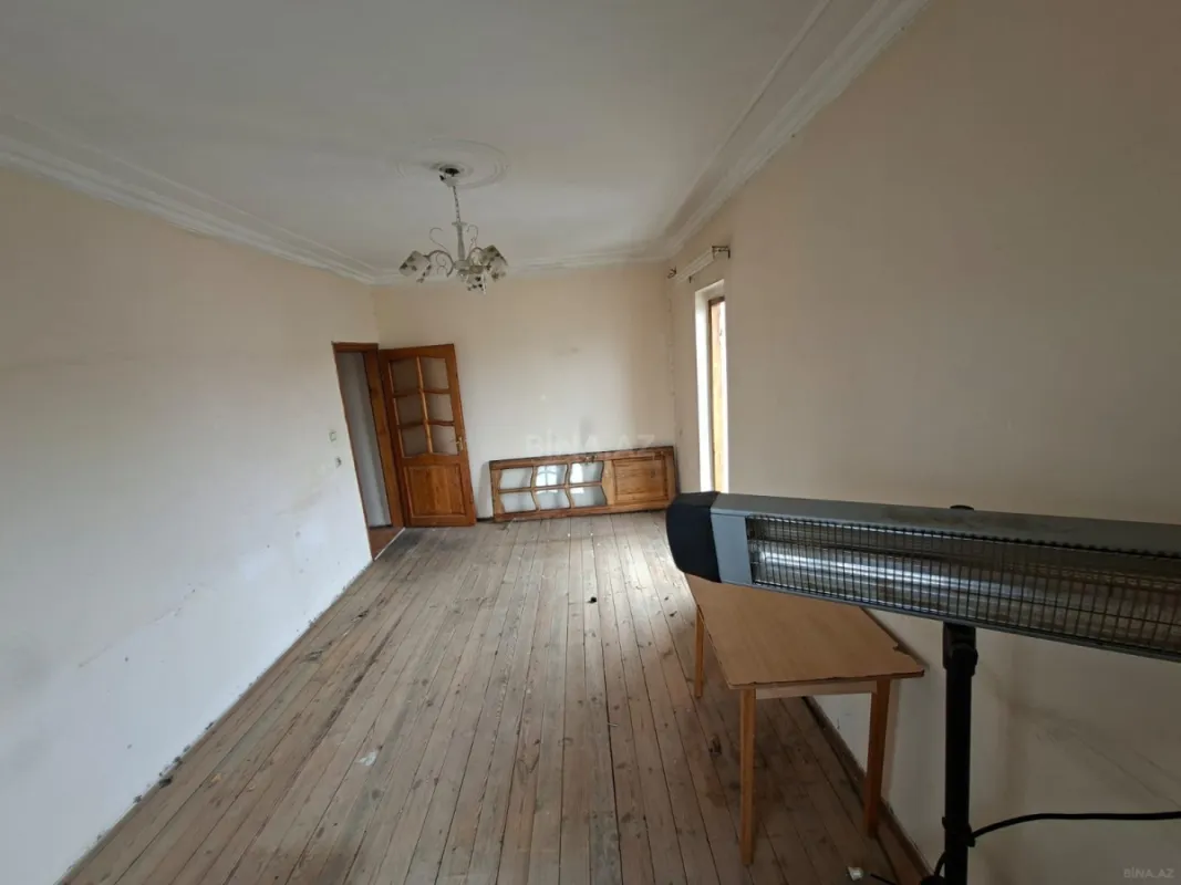 Satılır 1 otaqlı mənzil 42 m²