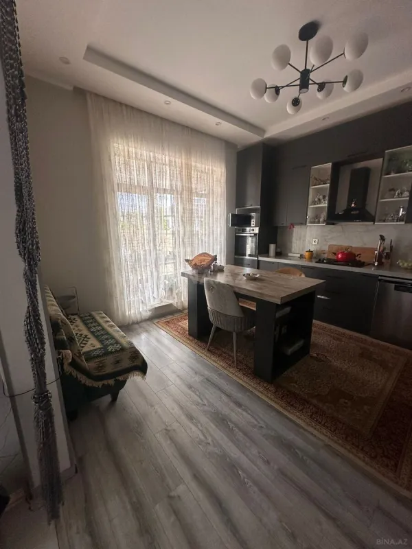 Satılır 4 otaqlı həyət evi 170 m²