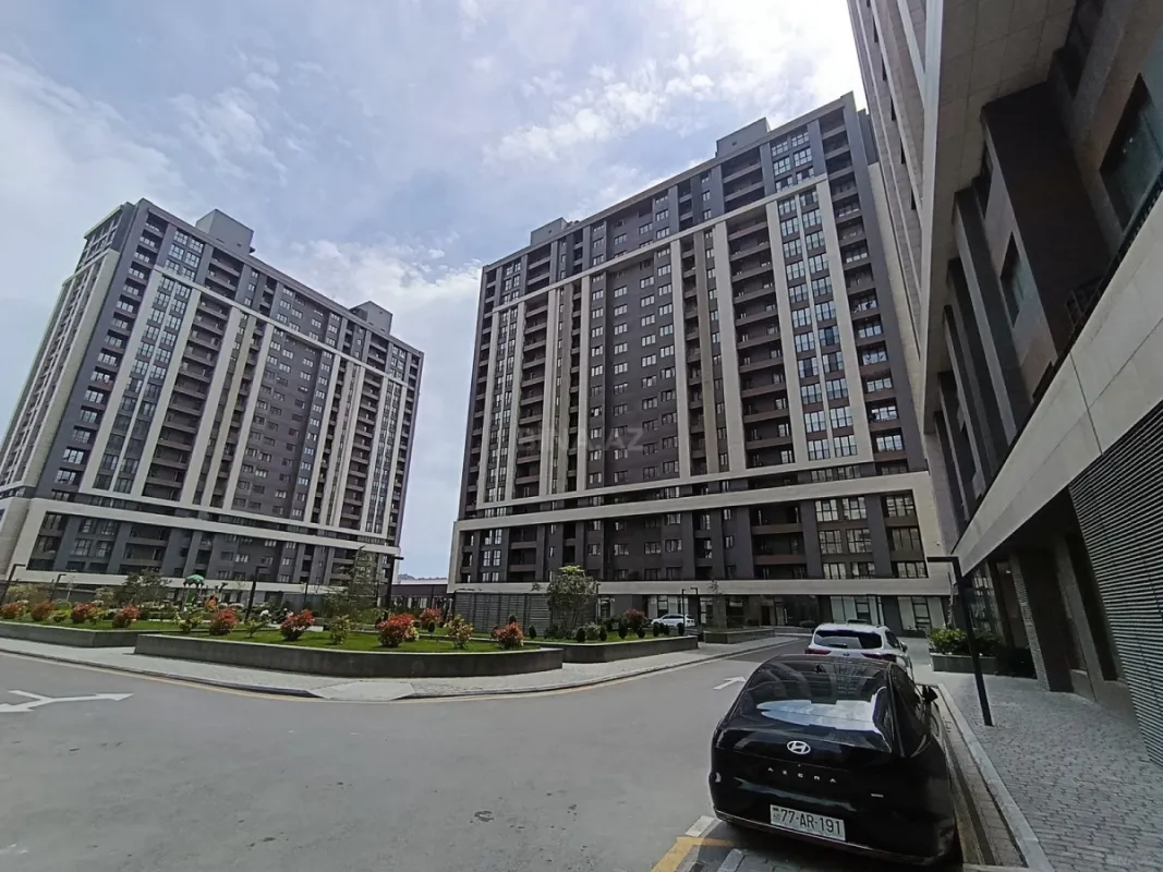Kirayə verilir 3 otaqlı mənzil 145 m²