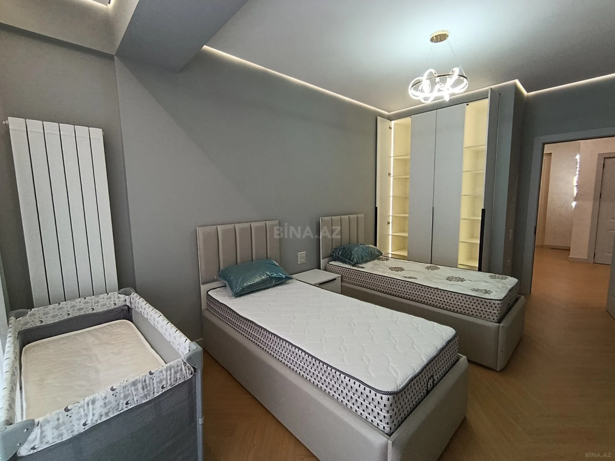 Kirayə verilir 3 otaqlı mənzil 145 m²