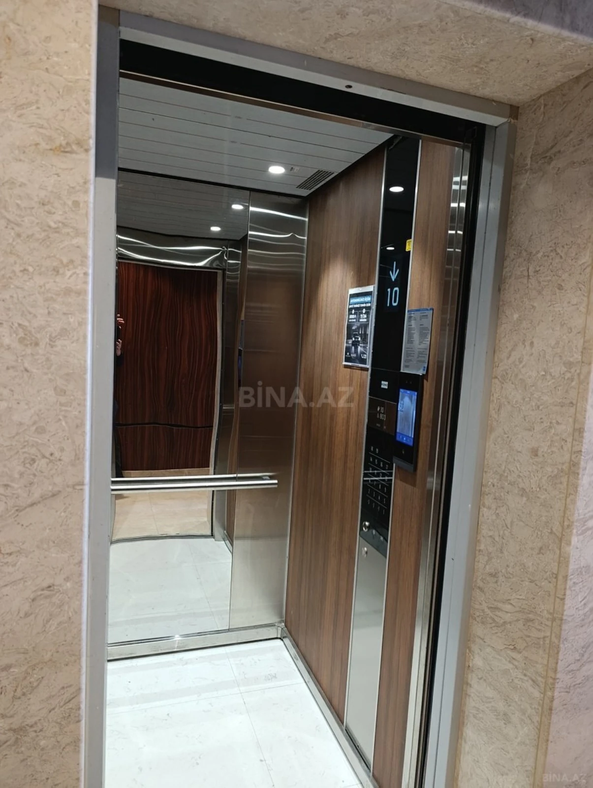 Kirayə verilir 3 otaqlı mənzil 145 m²