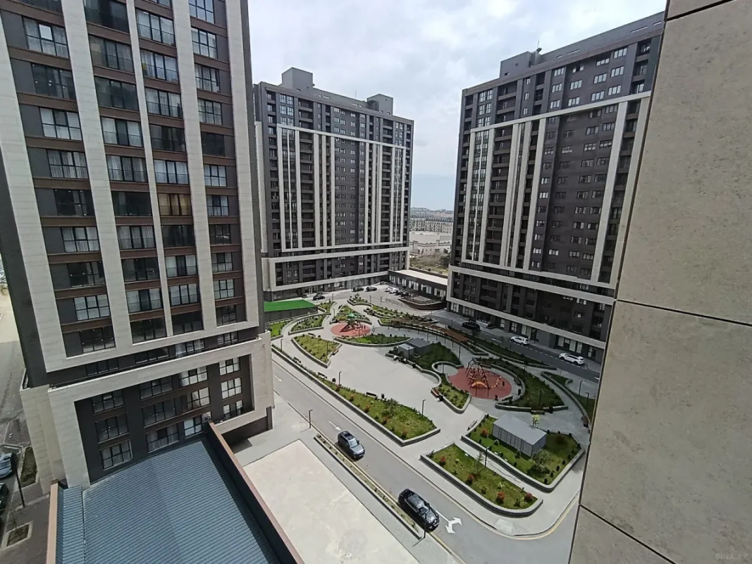 Kirayə verilir 3 otaqlı mənzil 145 m²