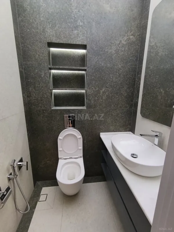 Kirayə verilir 3 otaqlı mənzil 145 m²