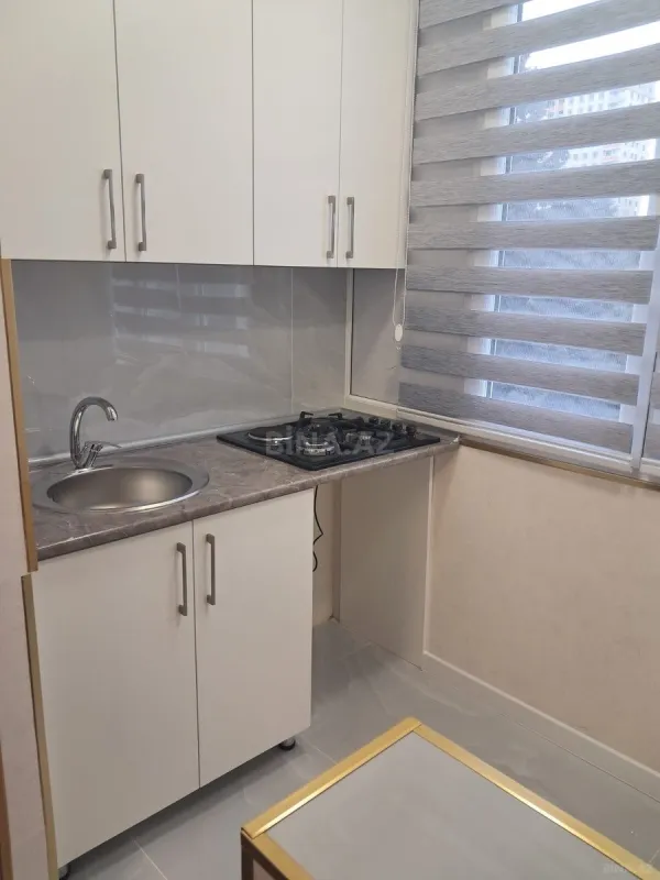 Satılır 2 otaqlı mənzil 42 m²