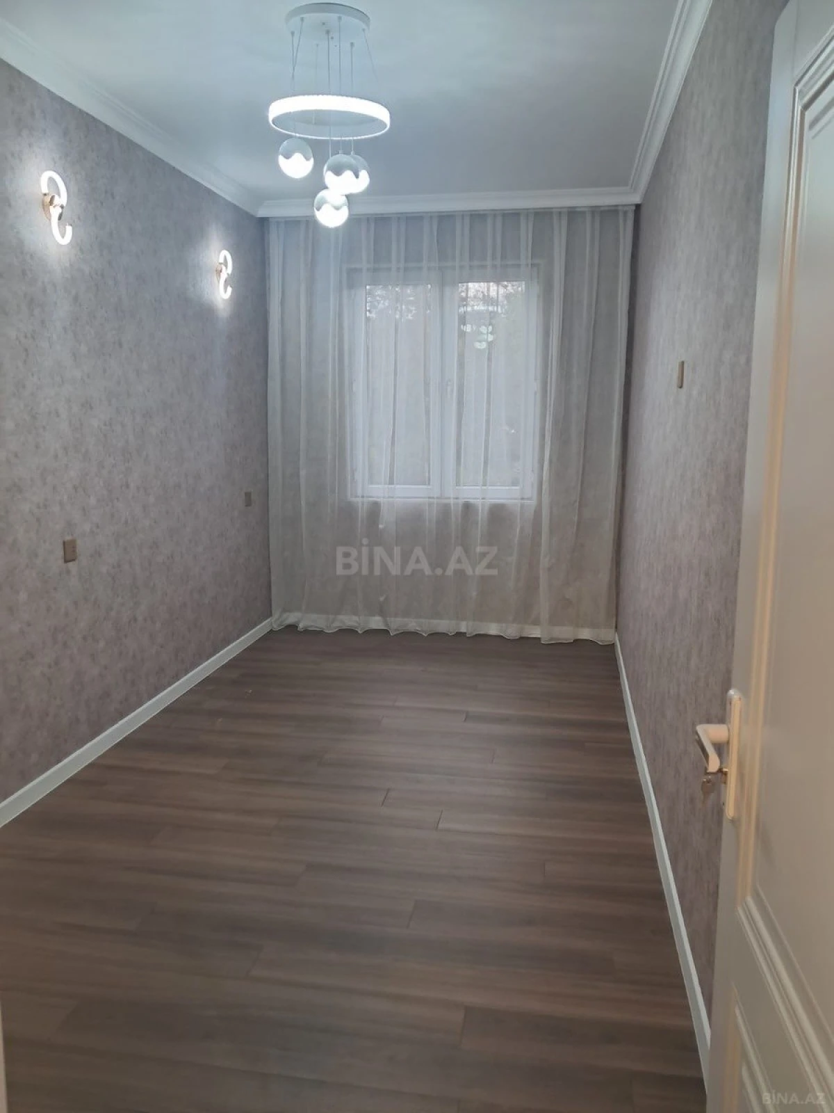 Satılır 2 otaqlı mənzil 42 m²