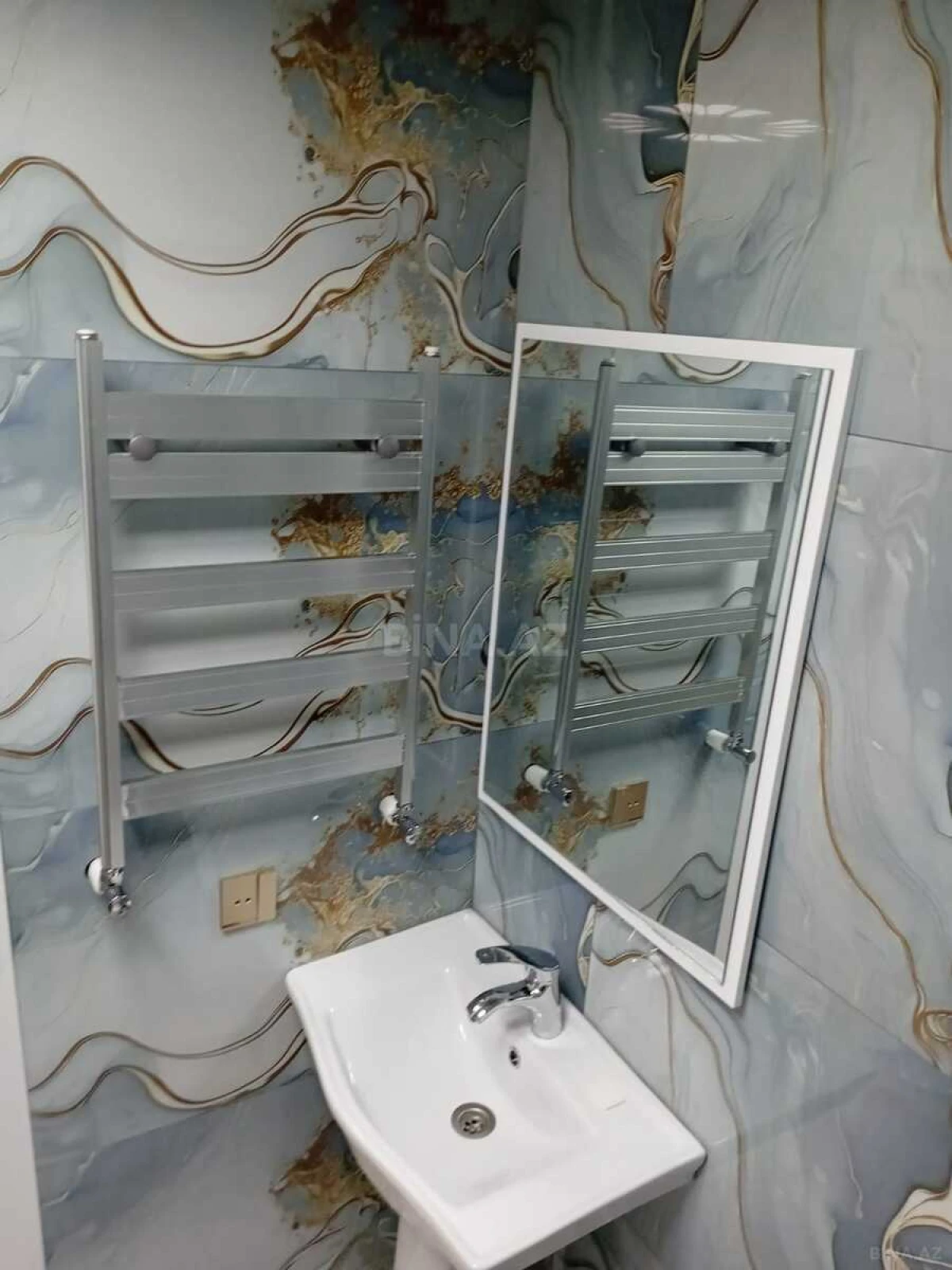 Kirayə verilir 2 otaqlı mənzil 70 m²