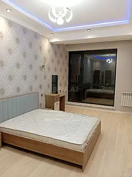 Kirayə verilir 2 otaqlı mənzil 70 m²