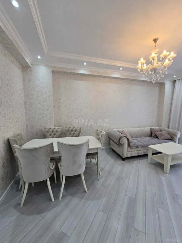 Kirayə verilir 2 otaqlı mənzil 70 m²