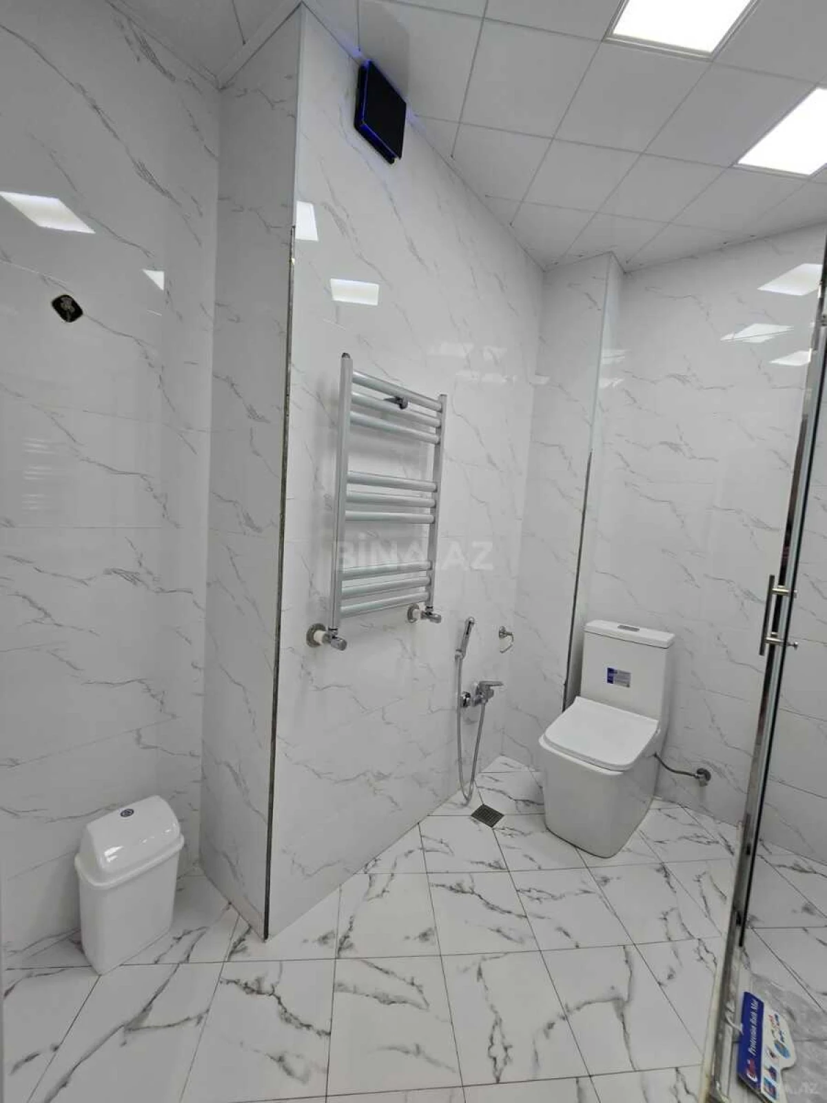 Kirayə verilir 2 otaqlı mənzil 70 m²