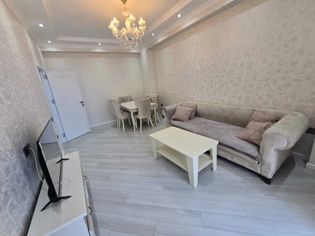 Kirayə verilir 2 otaqlı mənzil 70 m²