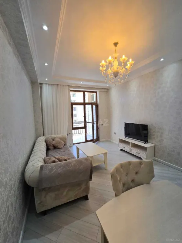 Kirayə verilir 2 otaqlı mənzil 70 m²