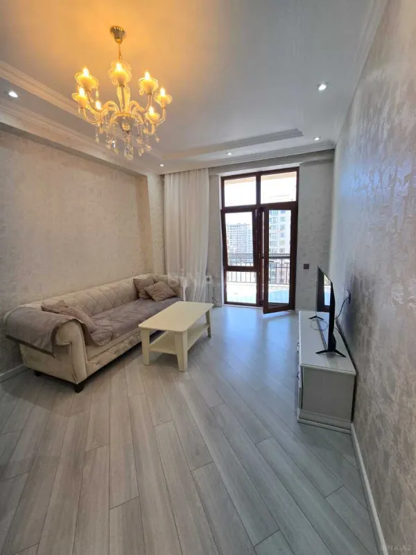 Kirayə verilir 2 otaqlı mənzil 70 m²