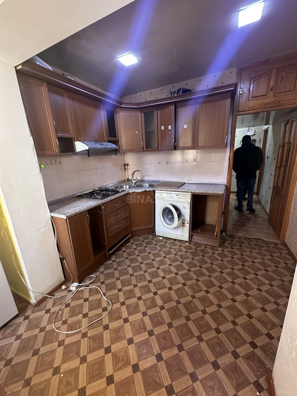 Satılır 1 otaqlı mənzil 42 m²