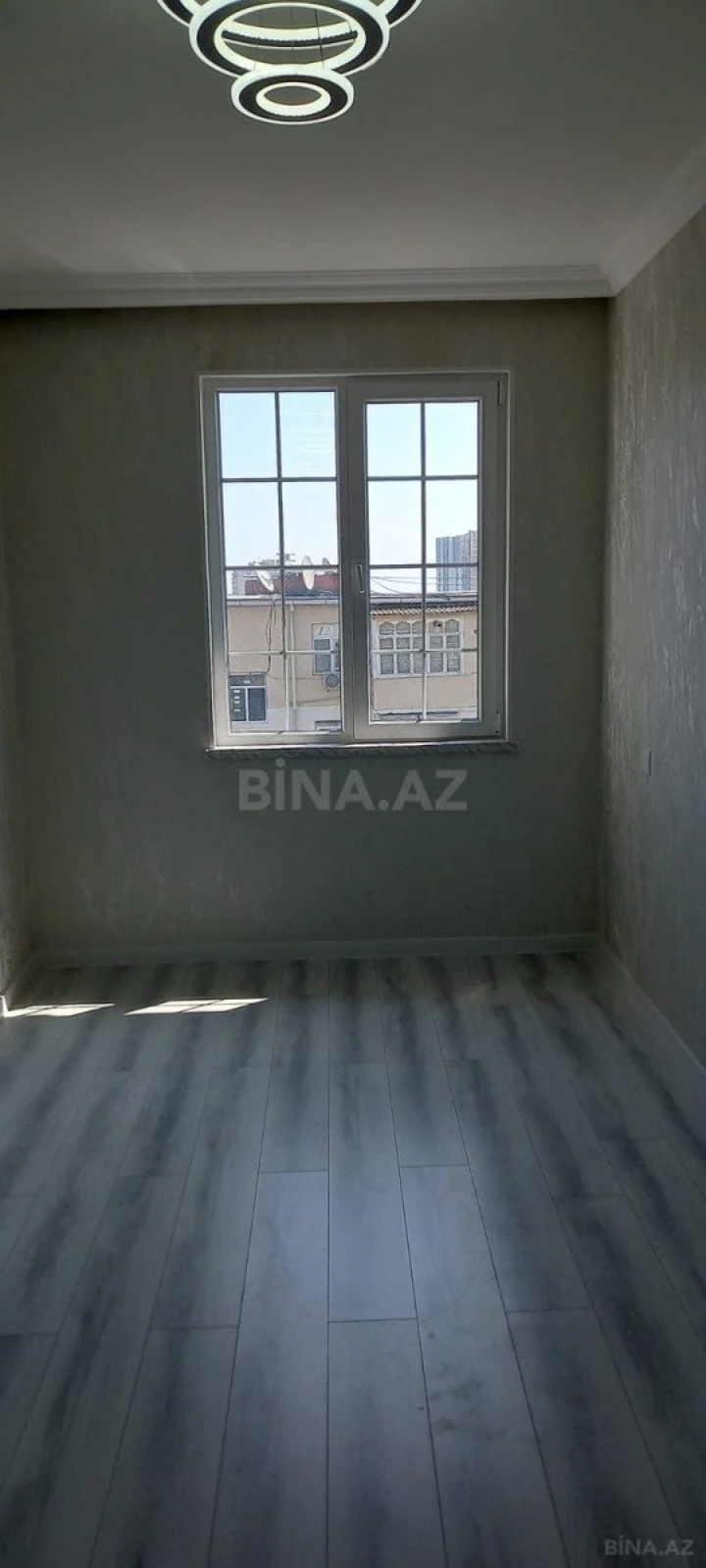Satılır 2 otaqlı mənzil 45 m²