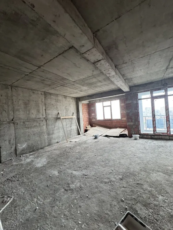 Satılır 3 otaqlı mənzil 110 m²
