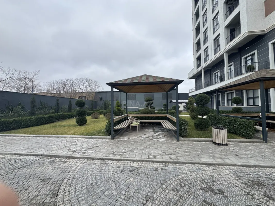 Satılır 3 otaqlı mənzil 110 m²