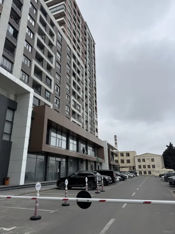 Satılır 3 otaqlı mənzil 110 m²
