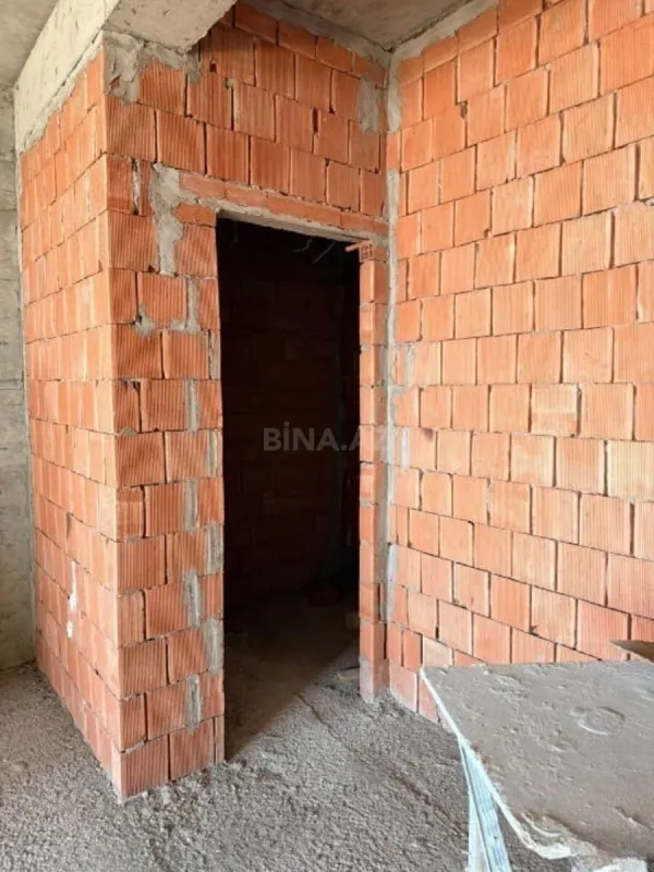 Satılır 3 otaqlı mənzil 110 m²
