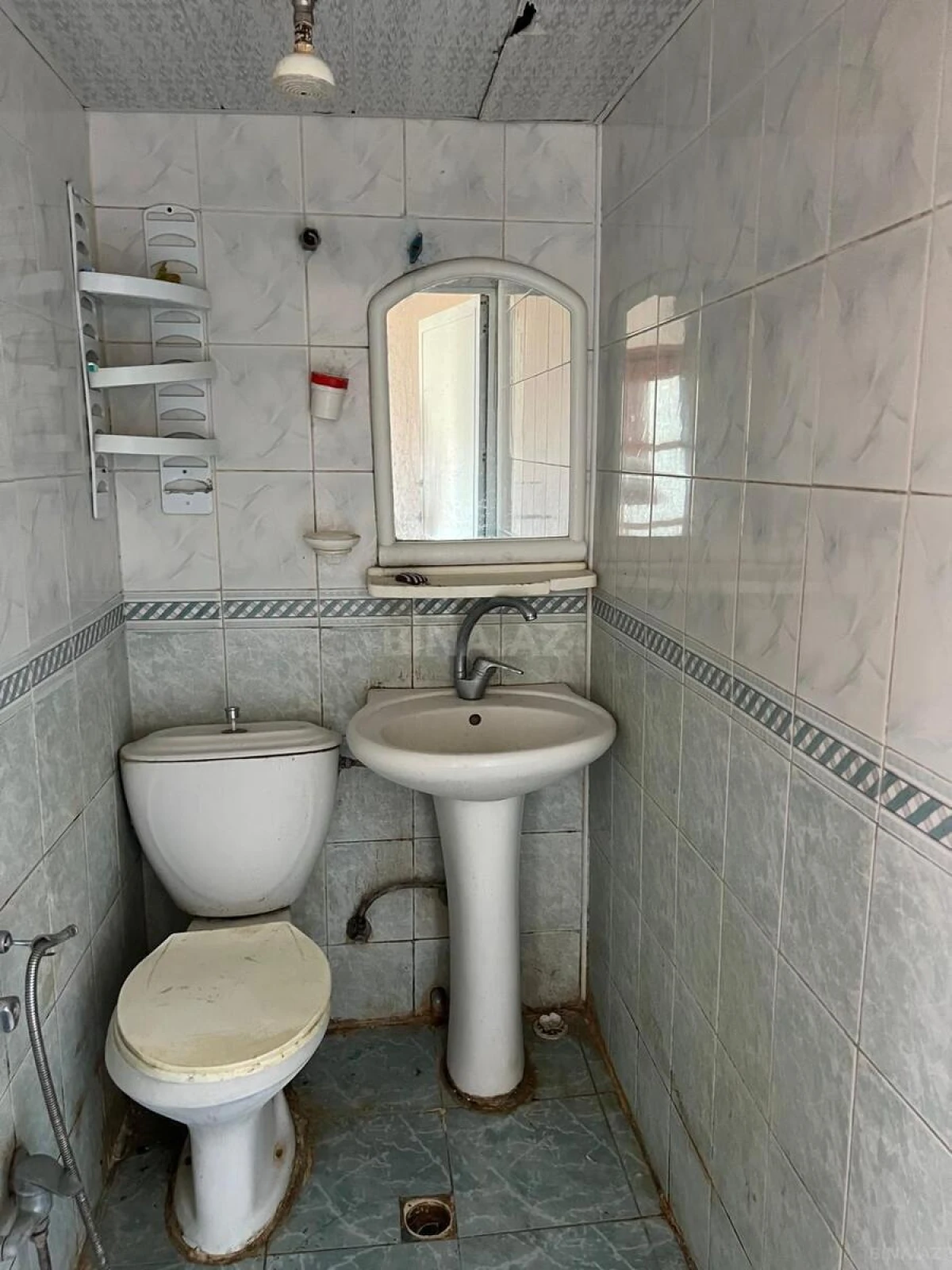 Kirayə verilir 2 otaqlı mənzil 45 m²