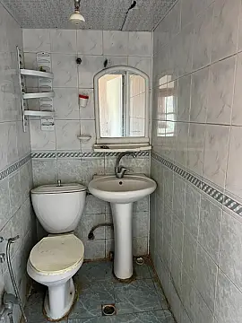 Kirayə verilir 2 otaqlı mənzil 45 m²